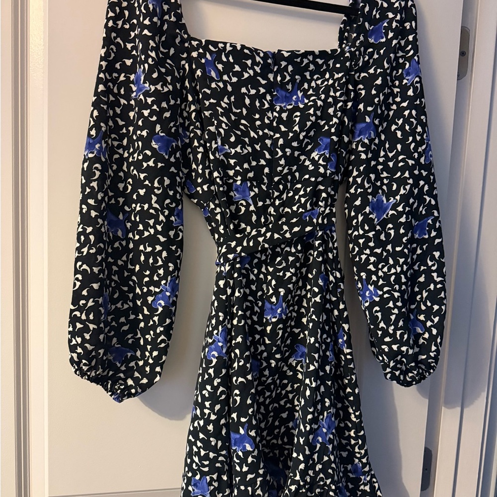 Floral Print Black and Blue Long Sleeve Midi Dress